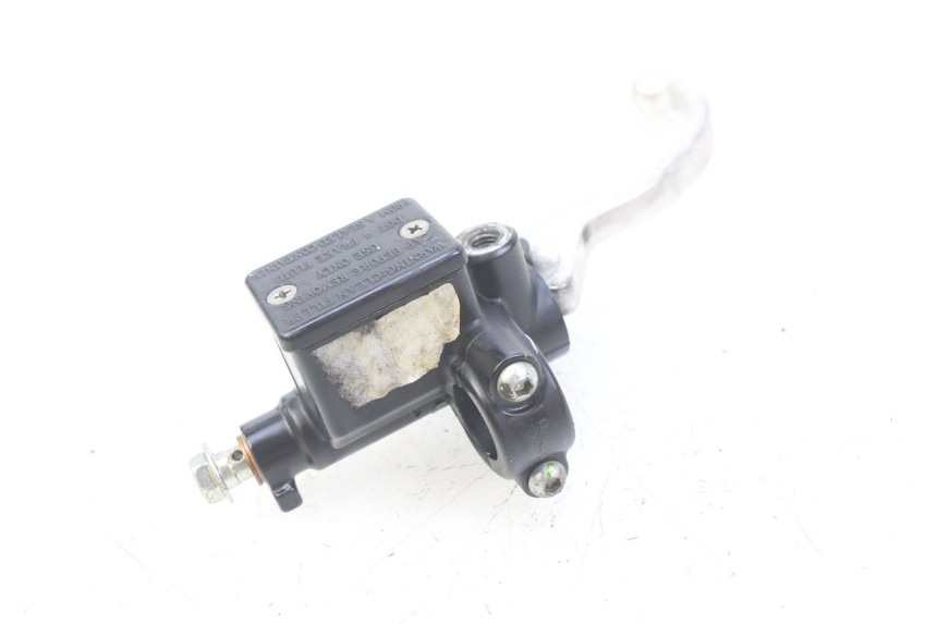 photo de FRONT MASTER CYLINDER DERBI BOULEVARD 50 (2009 - 2006) - Zoom on usage condition