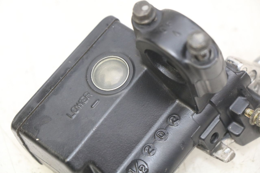 photo de FRONT BRAKE MASTER CYLINDER SUZUKI BURGMAN 650 (2002 - 2004) - Zoom on usage condition