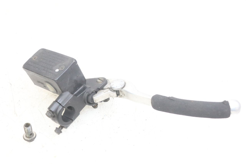 photo de FRONT BRAKE MASTER CYLINDER SUZUKI BURGMAN 650 (2002 - 2004) - Technical close-up