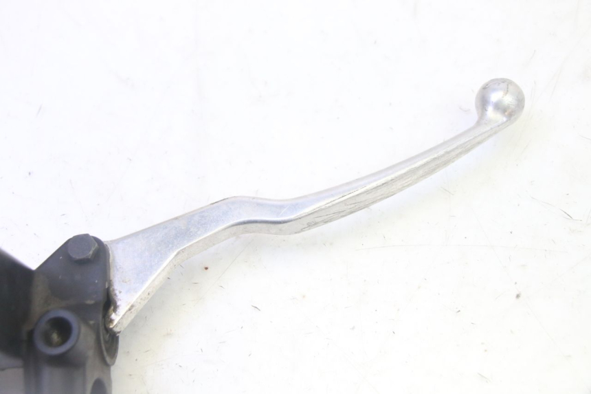 photo de FRONT BRAKE MASTER CYLINDER SUZUKI BURGMAN 125 (2007 - 2014) - Zoom on usage condition