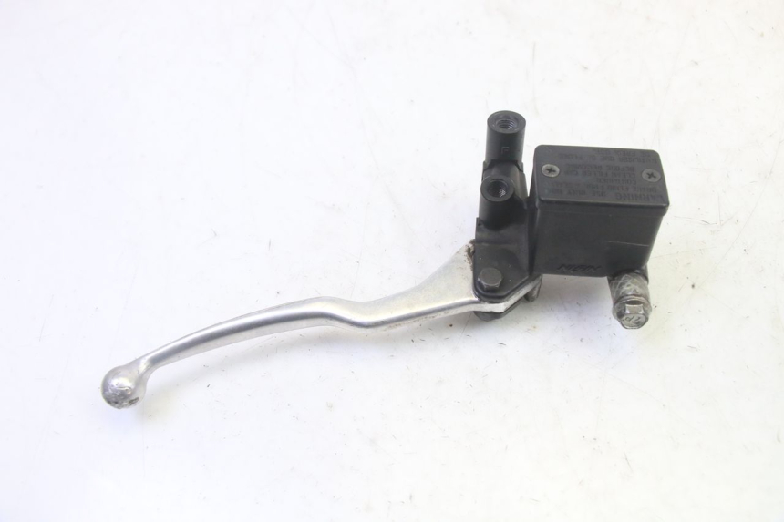 photo de FRONT BRAKE MASTER CYLINDER SUZUKI BURGMAN 125 (2007 - 2014) - Alternative perspective