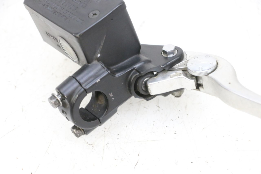 photo de FRONT BRAKE MASTER CYLINDER SUZUKI BURGMAN 650 (2013 - 2020) - Product overview