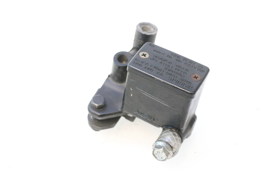 photo de FRONT BRAKE MASTER CYLINDER SUZUKI BURGMAN 125 (2007 - 2014) - Main view