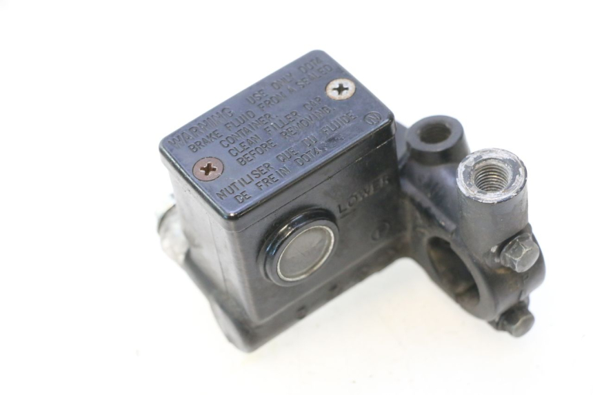 photo de FRONT BRAKE MASTER CYLINDER SUZUKI BURGMAN 125 (2007 - 2014) - Component detail