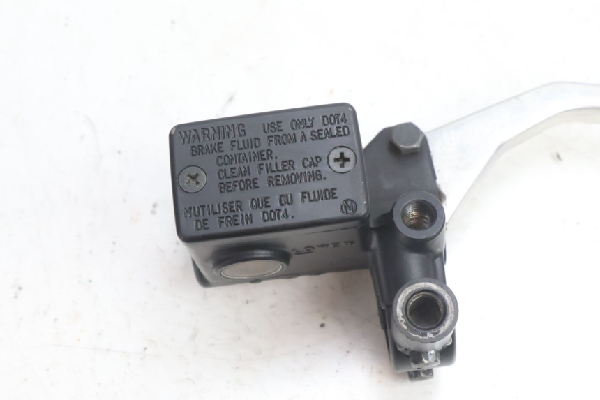 photo de FRONT BRAKE MASTER CYLINDER SUZUKI BURGMAN 125 (2007 - 2014) - Component detail