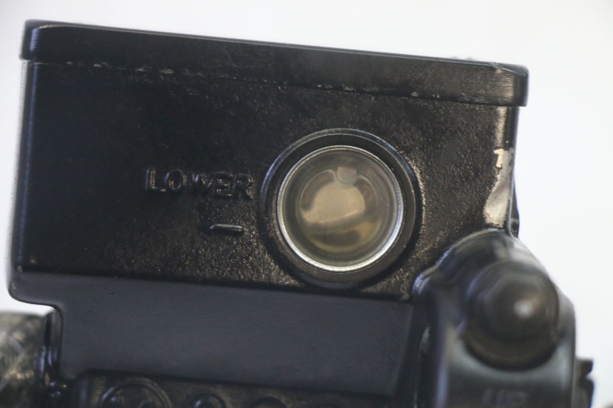 photo de FRONT BRAKE MASTER CYLINDER SUZUKI BURGMAN EXECUTIVE ABS 650 (2006 - 2012) - Technical close-up