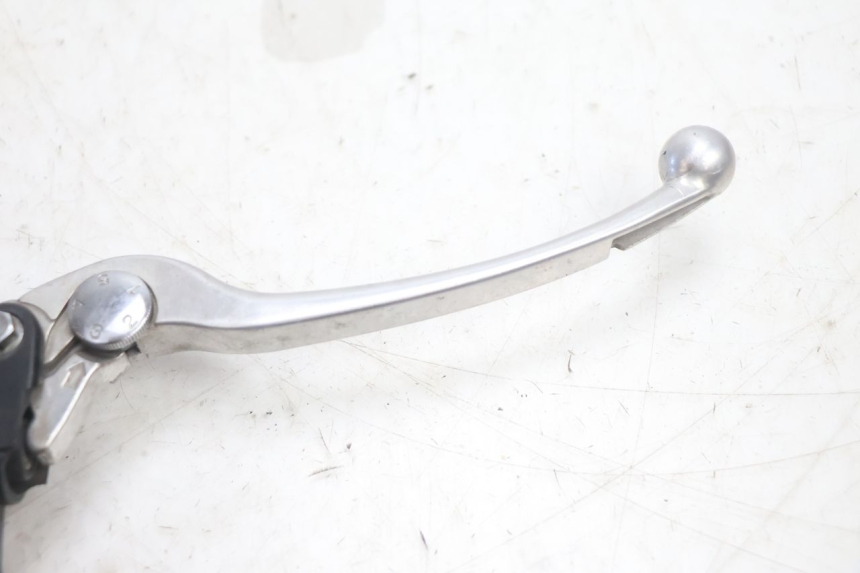 photo de FRONT BRAKE MASTER CYLINDER SUZUKI BURGMAN EXECUTIVE ABS 650 (2006 - 2012) - Zoom on usage condition