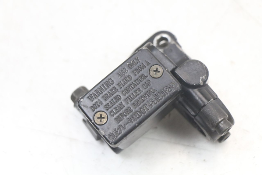 photo de FRONT MASTER CYLINDER YAMAHA BW'S BWS 125 (2010 - 2013) - Alternative perspective