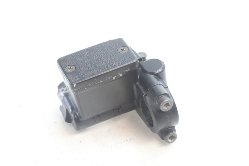 photo de FRONT MASTER CYLINDER YAMAHA BW'S BWS 125 (2010 - 2013) - Component detail
