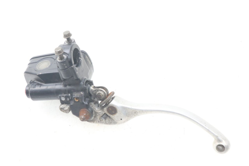 photo de FRONT BRAKE MASTER CYLINDER HONDA CBR F SC21 1000 (1986 - 1992) - Alternative perspective