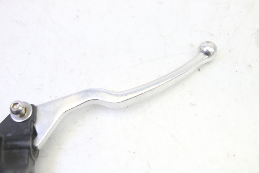 photo de FRONT BRAKE MASTER CYLINDER SYM CROX 4T 50 (2016 - 2023) - Zoom on usage condition