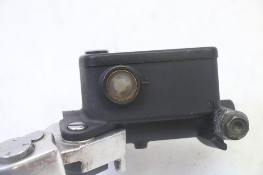 photo de FRONT BRAKE MASTER CYLINDER KYMCO DINK STREET 125 (2009 - 2014) - Product overview