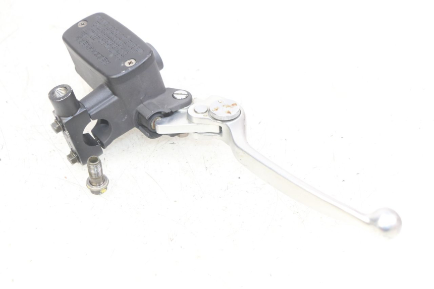 photo de FRONT BRAKE MASTER CYLINDER KYMCO DOWNTOWN ABS 125 (2015 - 2017) - Zoom on usage condition