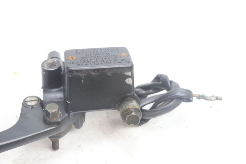 photo de FRONT BRAKE MASTER CYLINDER SUZUKI DR S 600 (1985 - 1989) - Checked used part