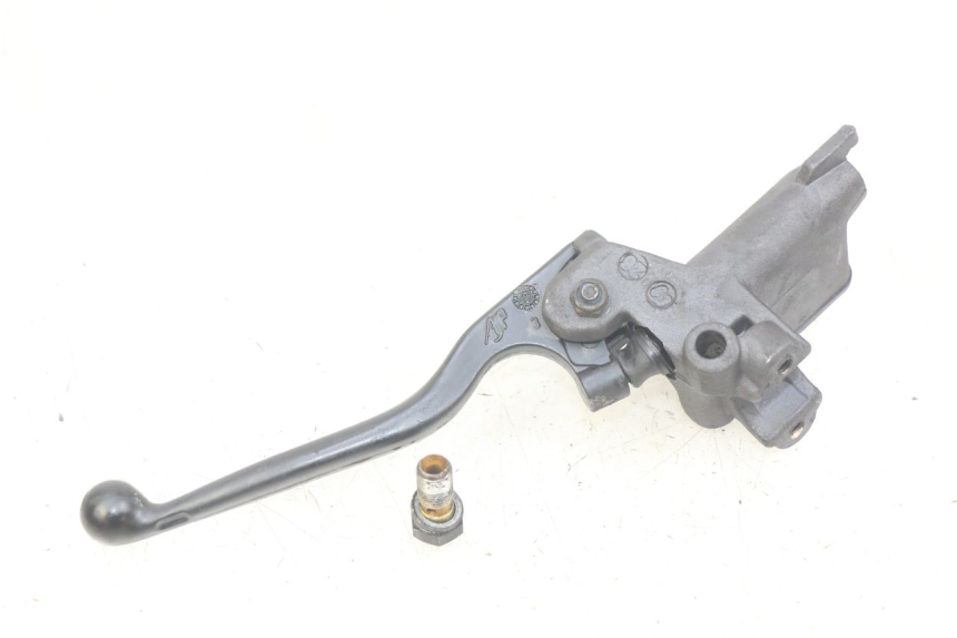 photo de FRONT MASTER CYLINDER PEUGEOT ELYSEO 125 (1999 - 2004) - Zoom on usage condition