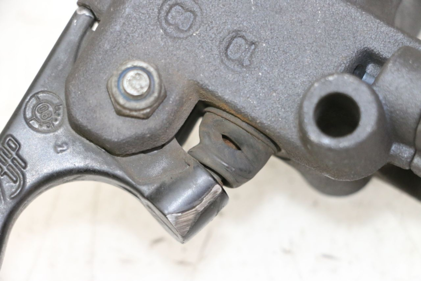 photo de FRONT MASTER CYLINDER PEUGEOT ELYSTAR 50 (2002 - 2014) - Alternative perspective