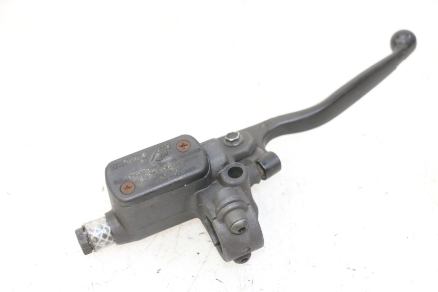 photo de FRONT MASTER CYLINDER PEUGEOT ELYSTAR 50 (2002 - 2014) - Fixing points details