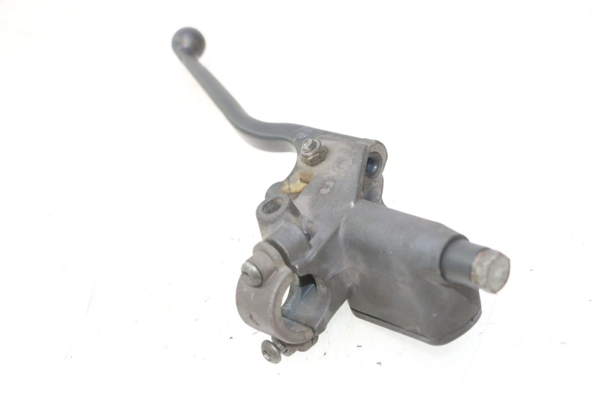 photo de FRONT MASTER CYLINDER PEUGEOT ELYSTAR 50 (2002 - 2014) - Zoom on usage condition