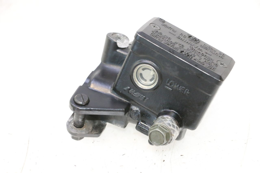 photo de FRONT BRAKE MASTER CYLINDER KAWASAKI ER-6 ER6 N 650 (2005 - 2009) - Main view