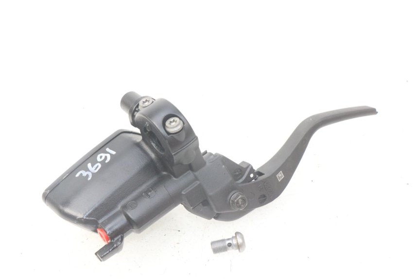 photo de FRONT BRAKE MASTER CYLINDER BMW F GS K81 850 (2018 - 2023) - Zoom on usage condition