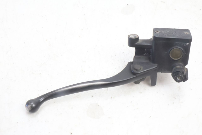 photo de FRONT BRAKE MASTER CYLINDER HONDA FES PANTHEON 2T 125 (1998 - 2002) - Component detail