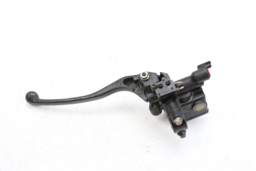 photo de FRONT MASTER CYLINDER HONDA FES S-WING SWING ABS 125 (2007 - 2015) - Technical close-up