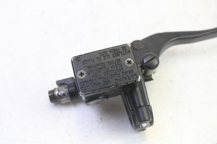 photo de FRONT MASTER CYLINDER HONDA FES S-WING SWING ABS 125 (2007 - 2015) - Component detail