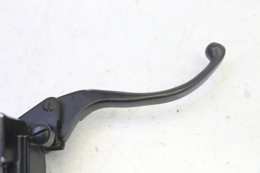 photo de FRONT MASTER CYLINDER HONDA FES S-WING SWING ABS 125 (2007 - 2015) - Zoom on usage condition