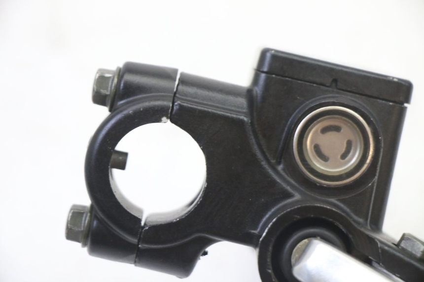 photo de FRONT BRAKE MASTER CYLINDER SYM FIDDLE 3 III 50 (2014 - 2020) - Technical close-up