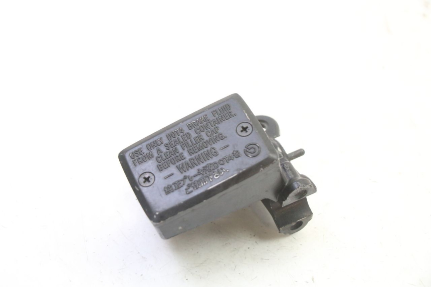 photo de FRONT BRAKE MASTER CYLINDER YAMAHA FJR ABS 1300 (2016 - 2020) - Alternative perspective