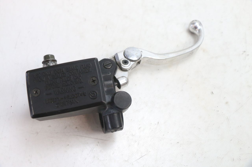 photo de FRONT BRAKE MASTER CYLINDER YAMAHA FJR 1300 (2001 - 2005) - Main view