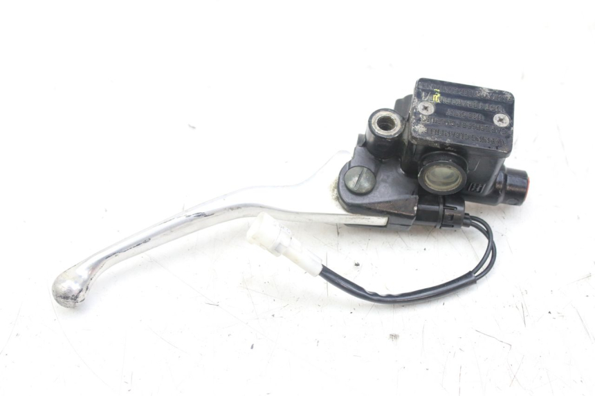 photo de FRONT BRAKE MASTER CYLINDER PIAGGIO FLY 4T 50 (2013 - 2017) - Alternative perspective