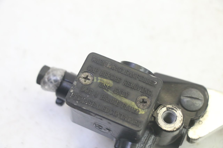 photo de FRONT BRAKE MASTER CYLINDER PIAGGIO FLY 4T 50 (2013 - 2017) - Component detail