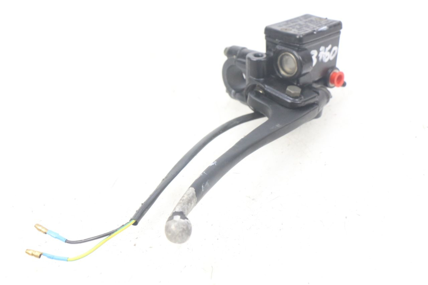 photo de FRONT BRAKE MASTER CYLINDER SACHS FY125T FY T 125 (2007 - 2011) - Zoom on usage condition