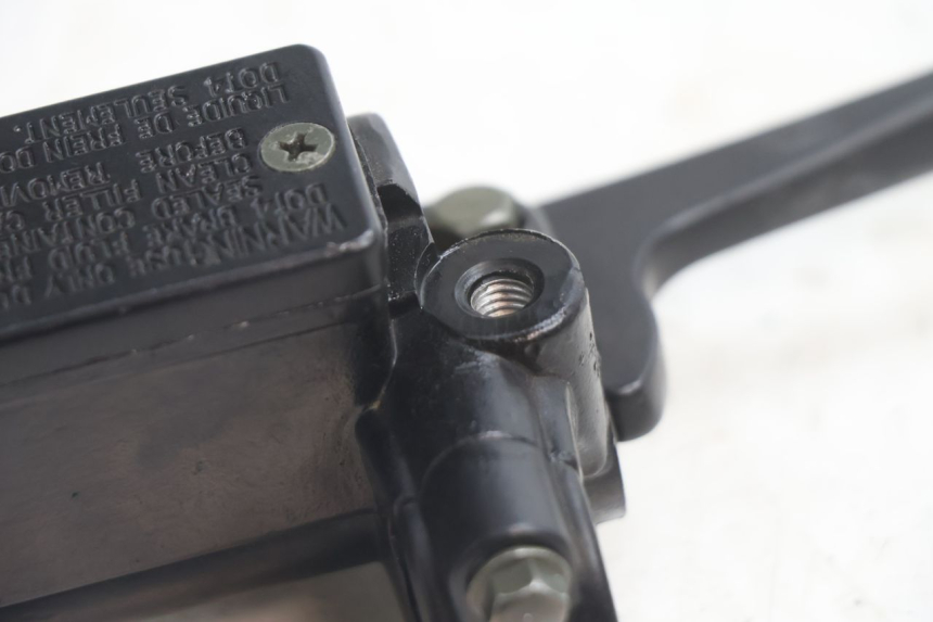 photo de FRONT BRAKE MASTER CYLINDER VASTRO GP 2T 50 (2013 - 2017) - Zoom on usage condition