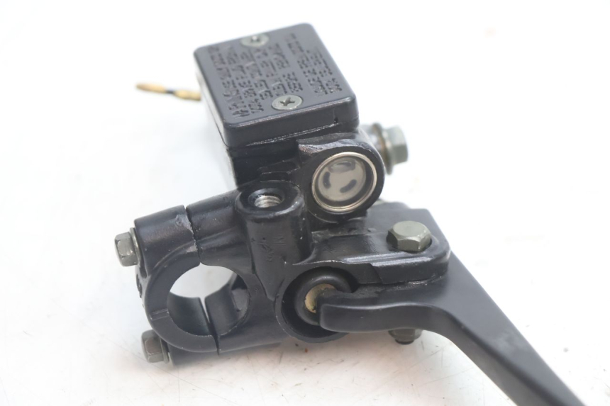 photo de FRONT BRAKE MASTER CYLINDER VASTRO GP 2T 50 (2013 - 2017) - Alternative perspective