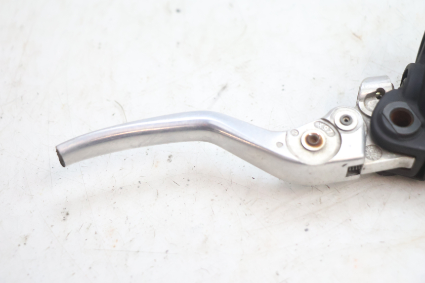 photo de FRONT BRAKE MASTER CYLINDER GILERA GP 800 (2007 - 2013) - Product overview