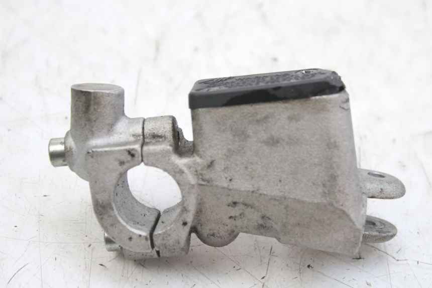 photo de FRONT MASTER CYLINDER DERBI GPR 50 (2004 - 2009) - Technical close-up