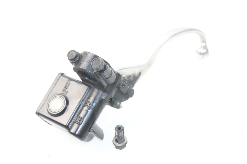 photo de FRONT BRAKE MASTER CYLINDER SYM GTS EFI ABS 125 (2012 - 2016) - Zoom on usage condition