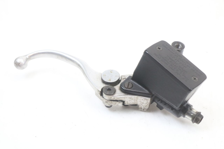 photo de FRONT BRAKE MASTER CYLINDER SUZUKI GZ MARAUDER 125 (1998 - 2004) - Main view