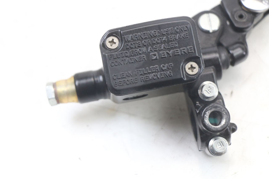 photo de FRONT BRAKE MASTER CYLINDER HUSQVARNA SVARTPILEN 401 (2018 - 2023) - Component detail