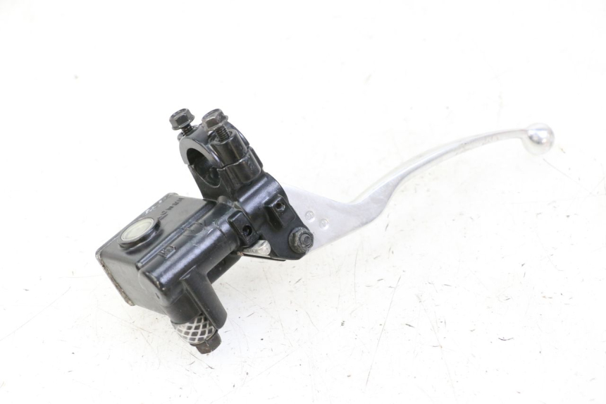 photo de FRONT BRAKE MASTER CYLINDER SYM JOYMAX 125 (2010 - 2017) - Alternative perspective