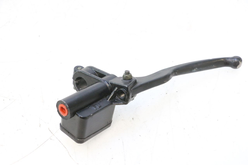 photo de FRONT BRAKE MASTER CYLINDER RIDE JUMP 2T 50 (2012 - 2017) - Zoom on usage condition