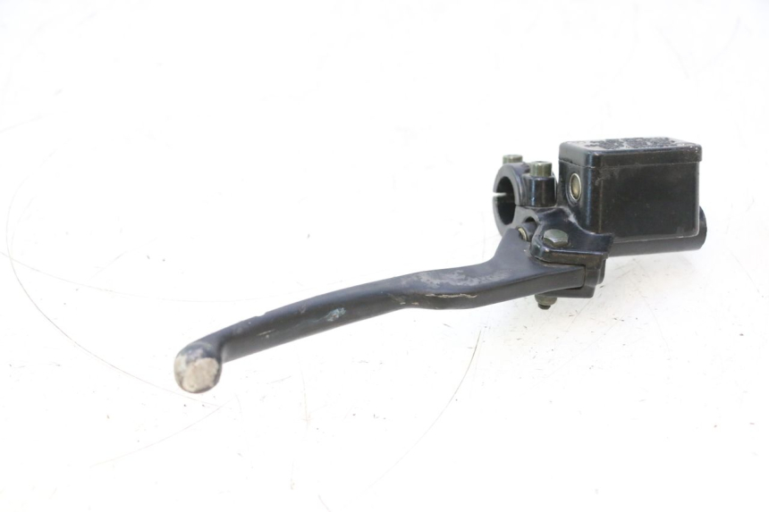 photo de FRONT BRAKE MASTER CYLINDER RIDE JUMP 2T 50 (2012 - 2017) - Fixing points details