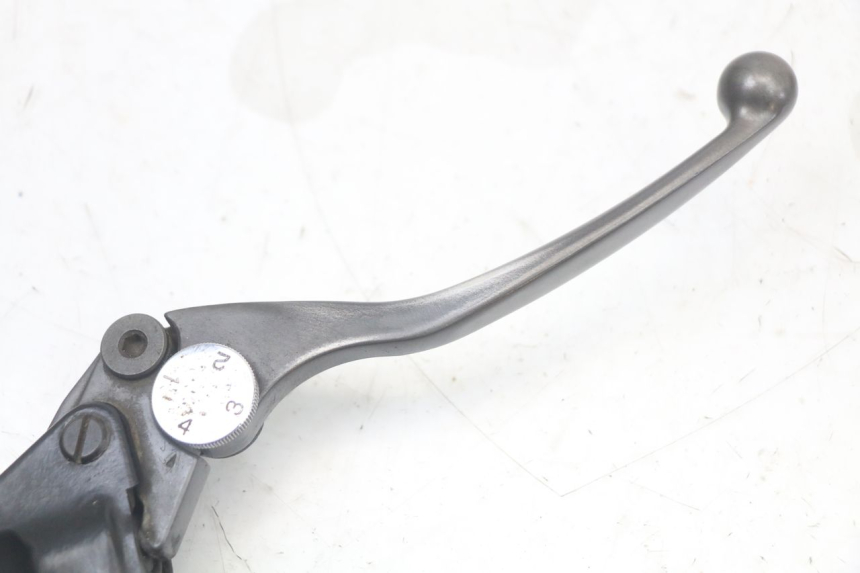 photo de FRONT BRAKE MASTER CYLINDER KAWASAKI GTR 1000 (1994 - 2004) - Zoom on usage condition