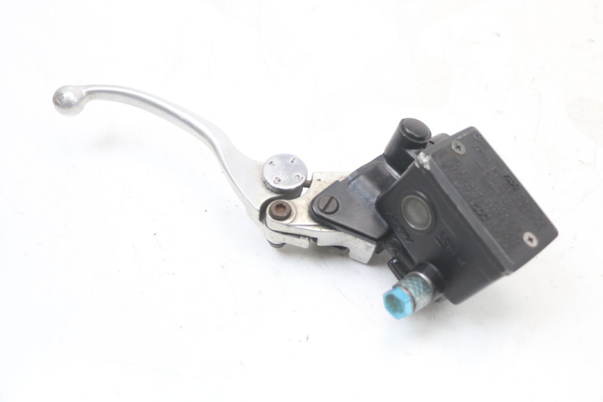 photo de FRONT BRAKE MASTER CYLINDER KAWASAKI ZR7 ZR-7 S 750 (1999 - 2004) - Alternative perspective