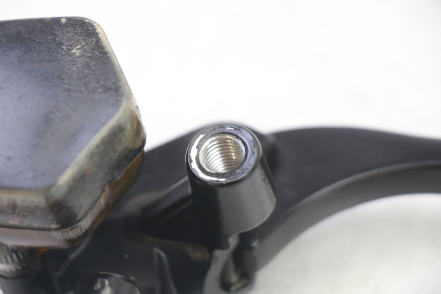 photo de FRONT BRAKE MASTER CYLINDER KIDEN KD125-G 125 (2018 - 2022) - Alternative perspective