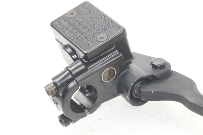 photo de FRONT BRAKE MASTER CYLINDER PEUGEOT KISBEE 2T 50 (2010 - 2017) - Zoom on usage condition