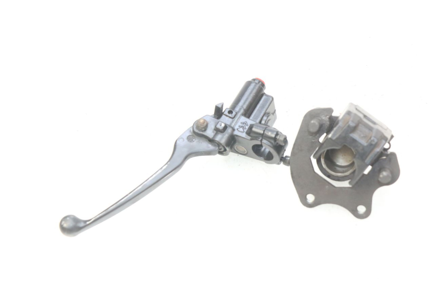 photo de FRONT BRAKE MASTER CYLINDER PEUGEOT KISBEE 2T 50 (2010 - 2017) - Alternative perspective