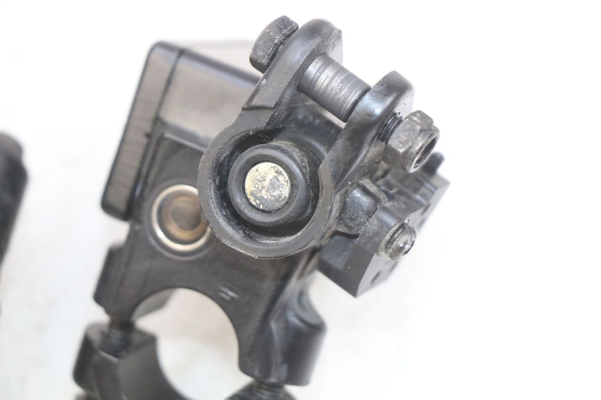 photo de FRONT BRAKE MASTER CYLINDER PEUGEOT KISBEE 2T 50 (2010 - 2017) - Zoom on usage condition